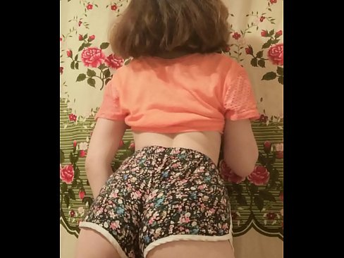 ❤️ Keçika ciwan a seksî li ber kamerayê kurtanên xwe ji xwe dike ☑ Vîdyoyê qijkî li ku.sex78.ru