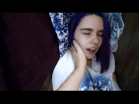 ❤️ Xwişka min di dolabê de dît û alîkariya wê kir ☑ Vîdyoyê qijkî li ku.sex78.ru